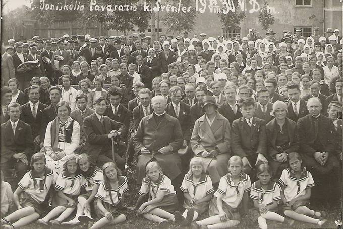 Joniškėlio pavasarininkų šventė 1930 metais